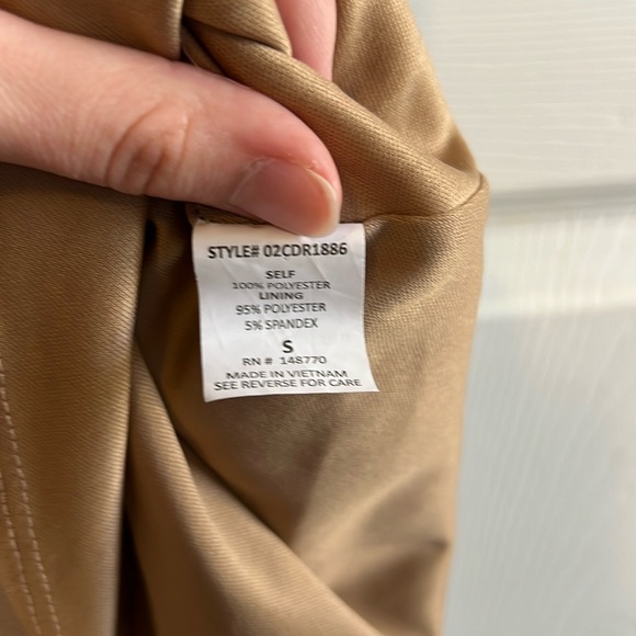 Timeless Spring Maxi Dress - Picture 5 of 5